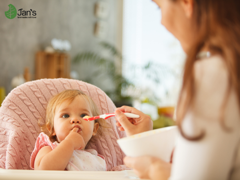 Lợi ích của việc dùng gói gia vị cho bé ăn dặm